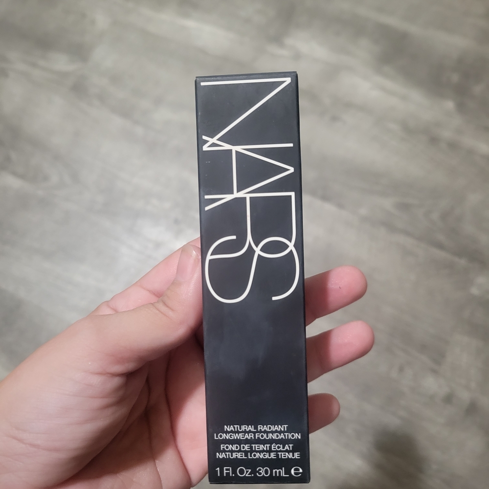 NARS Natural Radiant Longwear Foundation